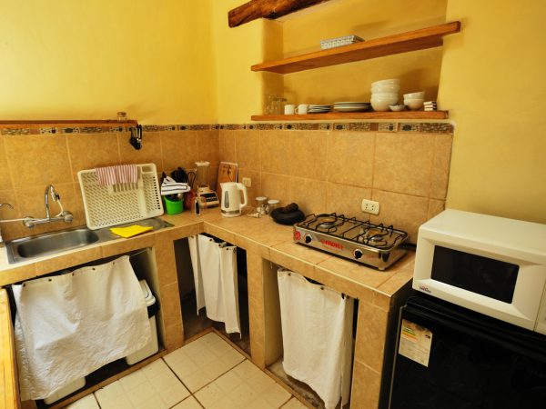 Bungalow kitchen hotel pisac peru